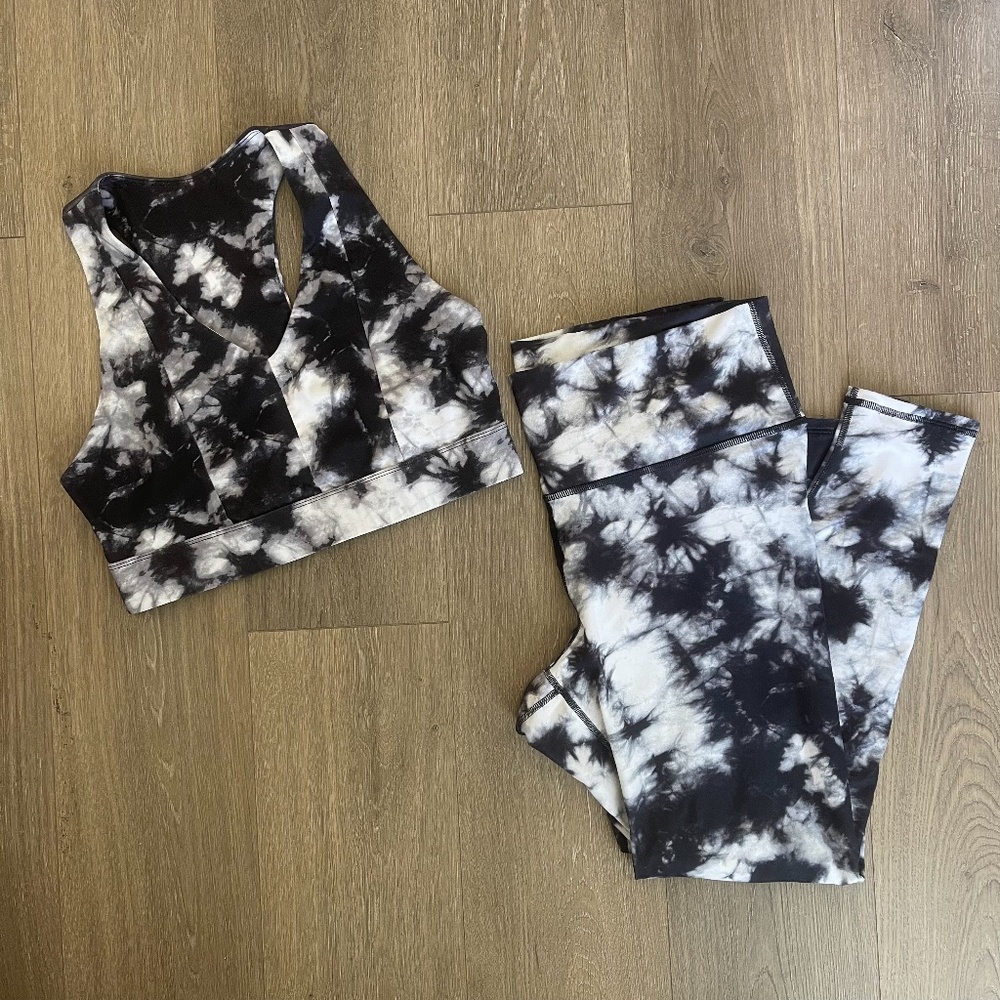 Fabletics Matching Bra and Leggings Set